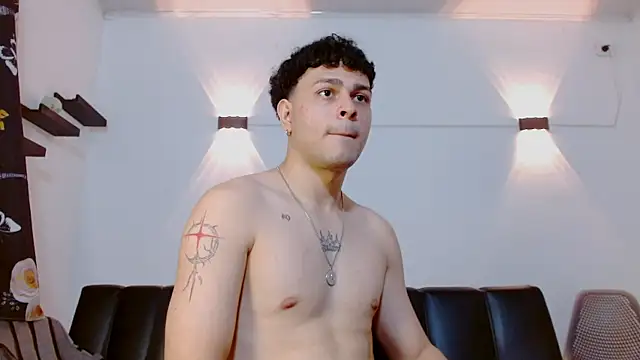 Snapshot of Philip_Jons chatting on 02/21/26, 08:10 Philip Jons online show from 02/21/26, 08:10