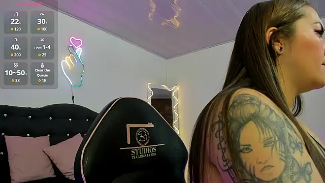 Snapshot of LUNAKITTY_TAY chatting on 02/27/26, 11:32 LUNAKITTY TAY online show from 02/27/26, 11:32