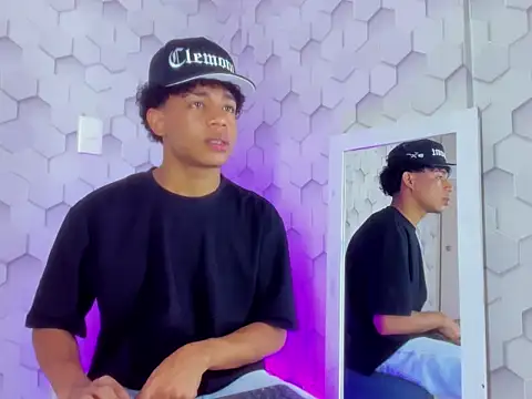 777 dmz  online show from 02/10/26, 01:32