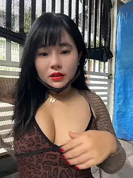 Snapshot of Lewd_couple chatting on 05/20/26, 01:56 Lewd couple online show from 05/20/26, 01:56