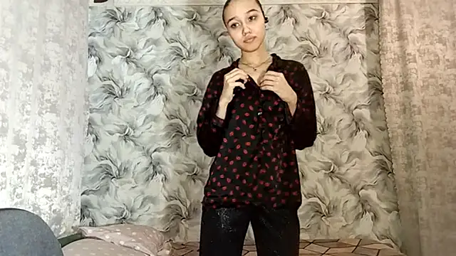 Snapshot of AnnettaBelsito chatting on 02/14/26, 04:15 AnnettaBelsito online show from 02/14/26, 04:15