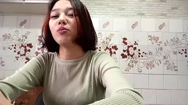 AnnettaBelsito online show from 04/23/26, 01:35