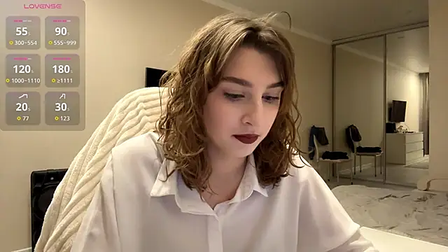 Snapshot of ElliKrovel chatting on 02/23/26, 02:14 ElliKrovel online show from 02/23/26, 02:14