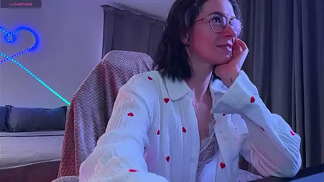 Snapshot of Katy_Kar chatting on 02/17/26, 08:48 Katy Kar online show from 02/17/26, 08:48