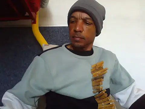 lavelle26 online show from 05/10/26, 02:33