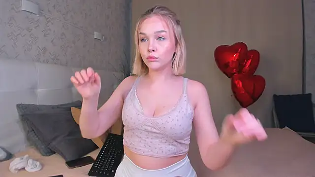 Jenifer lo online show from 02/17/26, 09:17