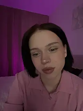  luna fox  online show from 02/12/26, 03:40