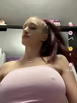 Snapshot of Roxyfoxyyy chatting on 07/09/26, 09:41 Roxyfoxyyy online show from 07/09/26, 09:41