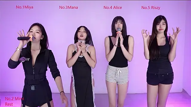 Snapshot of Velvet-girl chatting on 02/23/26, 10:12 Velvet-girl online show from 02/23/26, 10:12