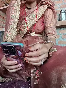 Snapshot of Komal4050 chatting on 06/20/26, 10:07 Komal4050 online show from 06/20/26, 10:07