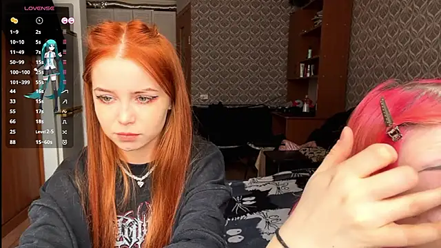 Snapshot of Veldenga chatting on 02/17/26, 07:27 Veldenga online show from 02/17/26, 07:27