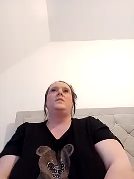 louisa36 online show from 04/02/26, 06:38