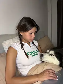 RachelWeisz  online show from 02/17/26, 10:12