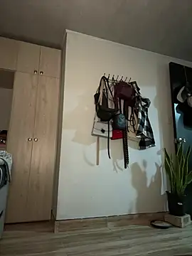 RachelWeisz  online show from 03/10/26, 10:42