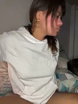 RachelWeisz  online show from 03/13/26, 10:44