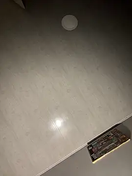 RachelWeisz  online show from 04/22/26, 10:06