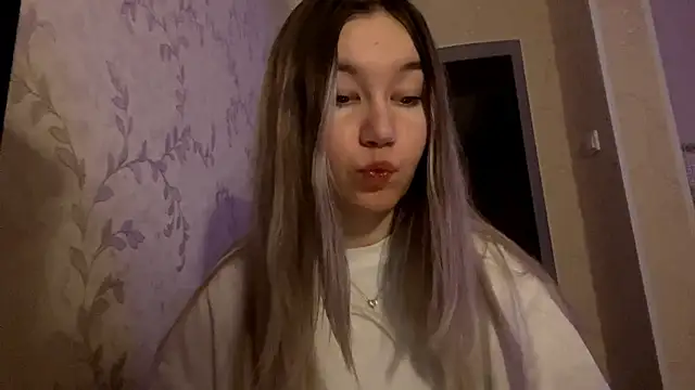 Snapshot of UrrKitty chatting on 02/17/26, 06:25 UrrKitty online show from 02/17/26, 06:25