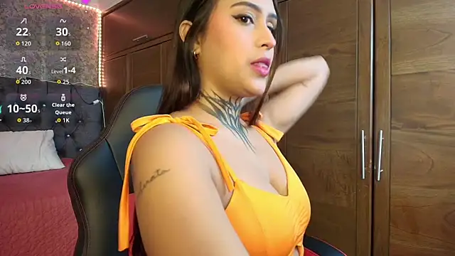 Snapshot of sarah_escobarr chatting on 02/25/26, 01:21 sarah escobarr online show from 02/25/26, 01:21