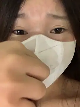 Snapshot of Rin-yiyi chatting on 02/25/26, 04:00 Rin-yiyi online show from 02/25/26, 04:00