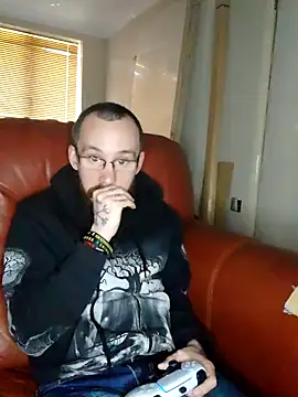 Castbotter1995 online show from 04/23/26, 01:13