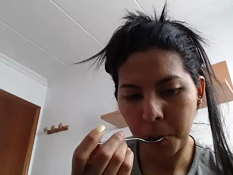 ZeforAitanna online show from 02/17/26, 02:24