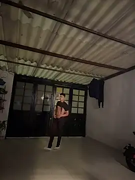 Snapshot of Eros_lee chatting on 02/11/26, 03:33 Eros lee online show from 02/11/26, 03:33