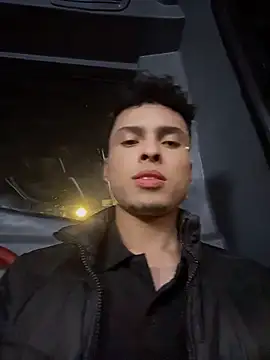 Snapshot of Eros_lee chatting on 02/22/26, 03:51 Eros lee online show from 02/22/26, 03:51