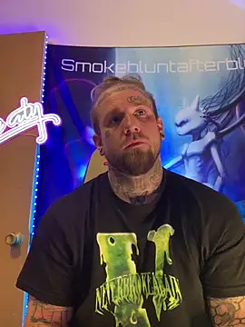 Snapshot of Smokebluntafterblunt chatting on 02/19/26, 12:28 Smokebluntafterblunt online show from 02/19/26, 12:28