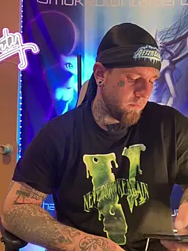 Snapshot of Smokebluntafterblunt chatting on 02/21/26, 03:35 Smokebluntafterblunt online show from 02/21/26, 03:35