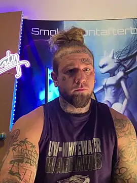 Snapshot of Smokebluntafterblunt chatting on 02/23/26, 11:18 Smokebluntafterblunt online show from 02/23/26, 11:18