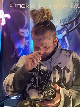 Smokebluntafterblunt online show from 03/16/26, 10:30