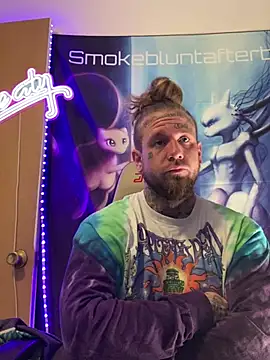 Smokebluntafterblunt online show from 04/06/26, 12:06