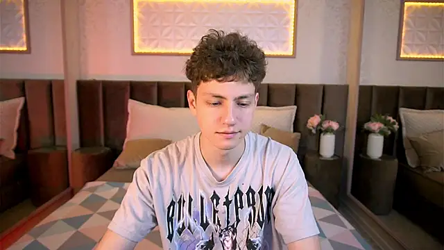 Snapshot of StefanBev chatting on 02/10/26, 07:18 StefanBev online show from 02/10/26, 07:18