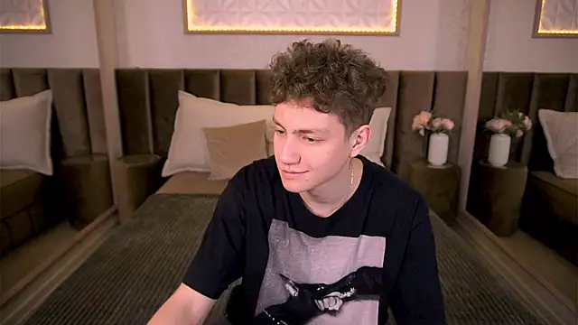 Snapshot of StefanBev chatting on 02/12/26, 07:53 StefanBev online show from 02/12/26, 07:53