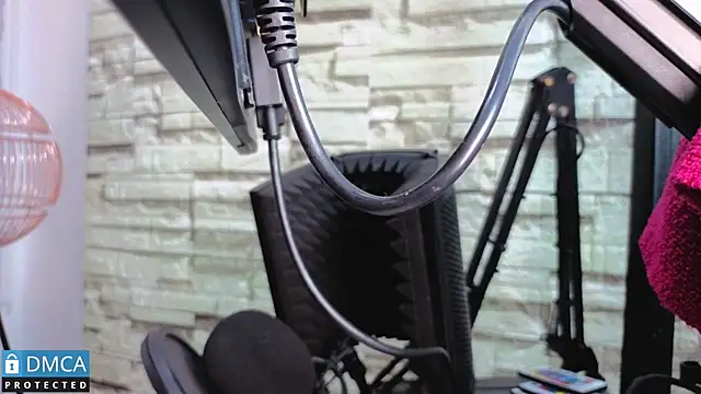 Snapshot of sandra_rey_ chatting on 02/19/26, 06:37 sandra rey online show from 02/19/26, 06:37