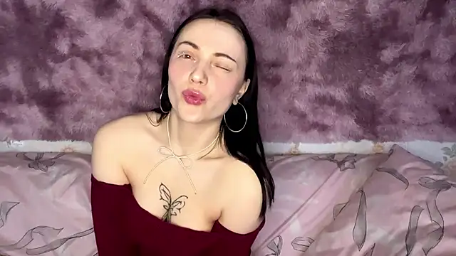 Snapshot of Mona_Fox chatting on 02/21/26, 06:03 Mona Fox online show from 02/21/26, 06:03