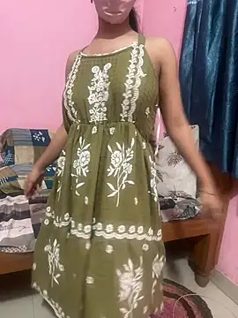 Snapshot of Hello_Priya16 chatting on 06/18/26, 10:36 Hello Priya16 online show from 06/18/26, 10:36