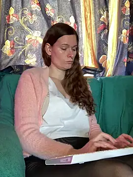 Midnight Munch online show from 04/24/26, 08:50