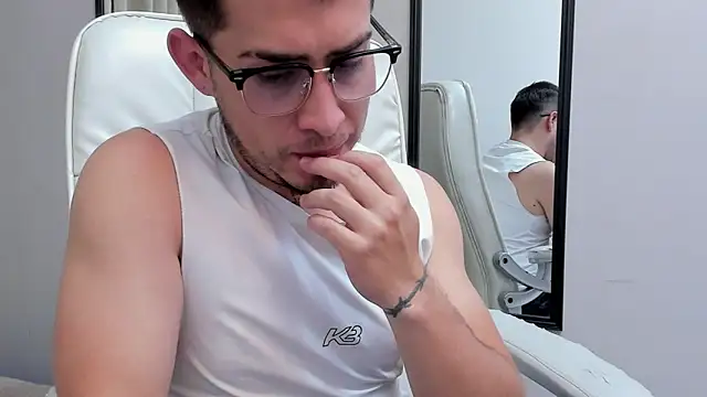 Tommas Jhonson online show from 04/22/26, 12:02