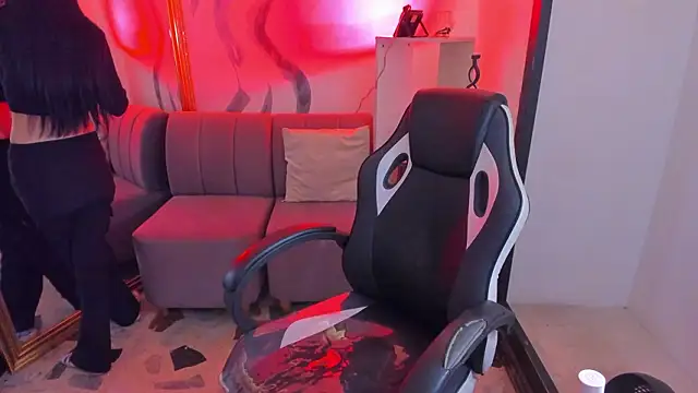 Snapshot of lorraineHunter chatting on 02/22/26, 01:20 lorraineHunter online show from 02/22/26, 01:20