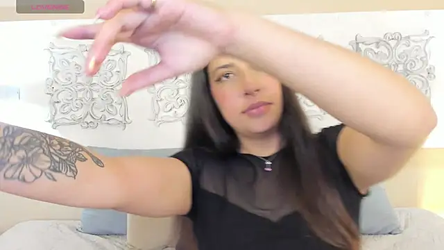 novaa velvet online show from 04/18/26, 07:07