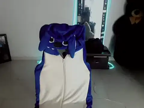 nebullax mcqueen online show from 03/01/26, 06:15