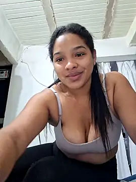 Snapshot of AnnaMil3J chatting on 02/27/26, 10:43 AnnaMil3J online show from 02/27/26, 10:43