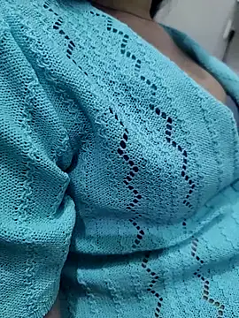 Snapshot of unicornbabe23 chatting on 02/06/26, 08:34 unicornbabe23 online show from 02/06/26, 08:34