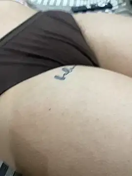 unicornbabe23 online show from 06/03/26, 02:33