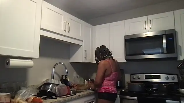 bisexualbeauty50 online show from 02/14/26, 08:16