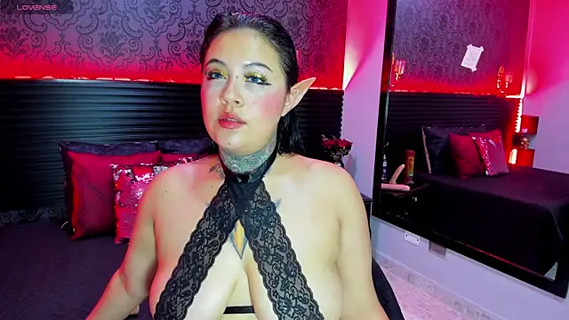 Snapshot of Aurelia_Walker chatting on 02/20/26, 12:40 Aurelia Walker online show from 02/20/26, 12:40