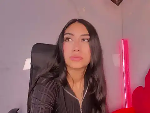 Snapshot of TiffanyDream8 chatting on 02/20/26, 09:48 TiffanyDream8 online show from 02/20/26, 09:48