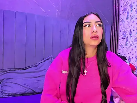 TiffanyDream8 online show from 04/23/26, 08:55