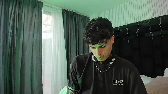 Snapshot of Declan-Foxx chatting on 04/03/26, 08:51 Declan-Foxx online show from 04/03/26, 08:51